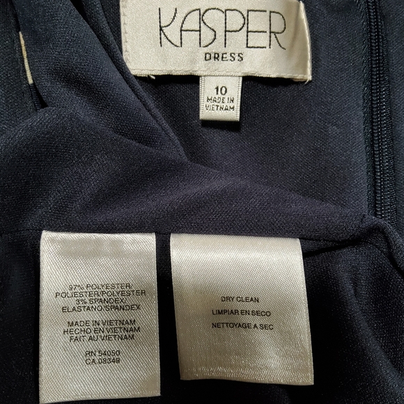 Kasper Dress Stretch Ivory/Navy Sleeveless Sheath Notched Neckline Size 10 - Picture 9 of 9